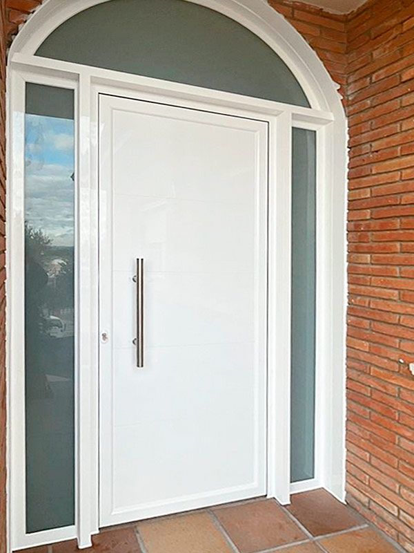 Instal·lació de portes d'alumini a Ripollet